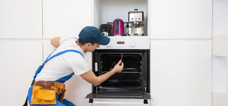 How to Manage Extremely Messy Room AC Installation in Tight and Dirty Spaces
